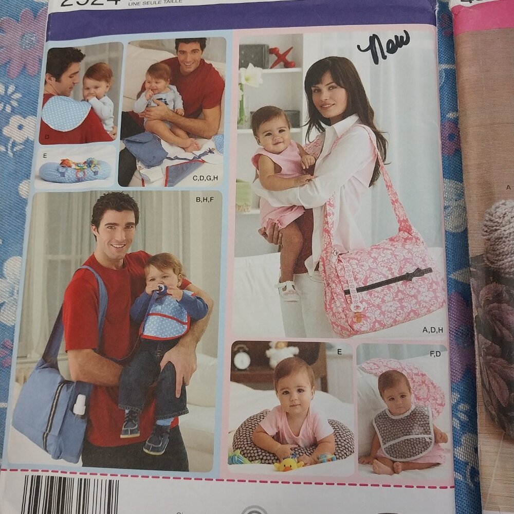 3060 Lot of 4 Crafty Bag Sewing Pattern's. - Picture 5 of 5